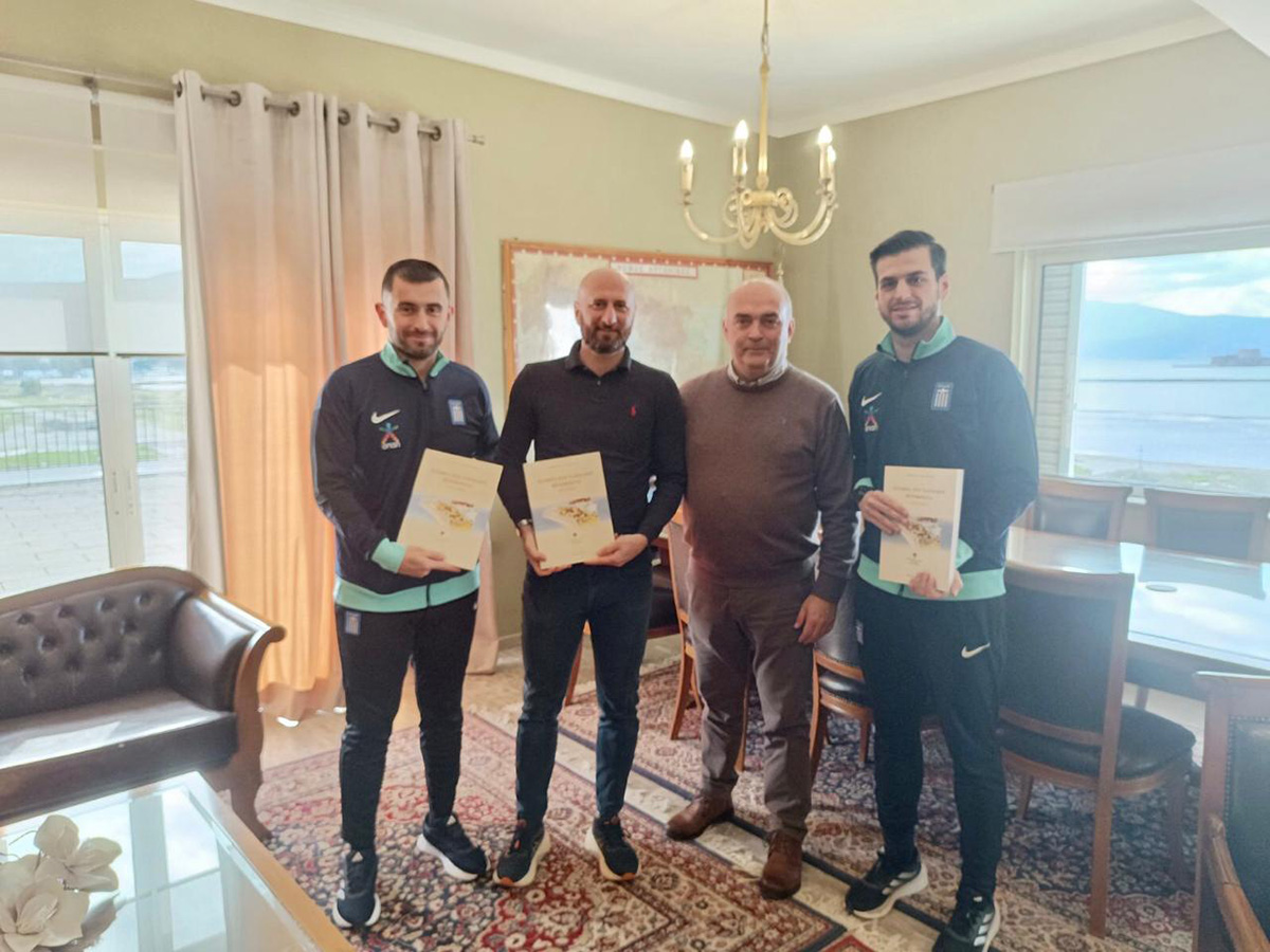 Συνάντηση-του-Αντιπεριφερειάρχη-Αργολίδας-Βασίλη-Σιδέρη-με-τον-Διευθυντή-των-Αναπτυξιακών-Εθνικών-Ομάδων-Δημήτρη-Παπαδόπουλο