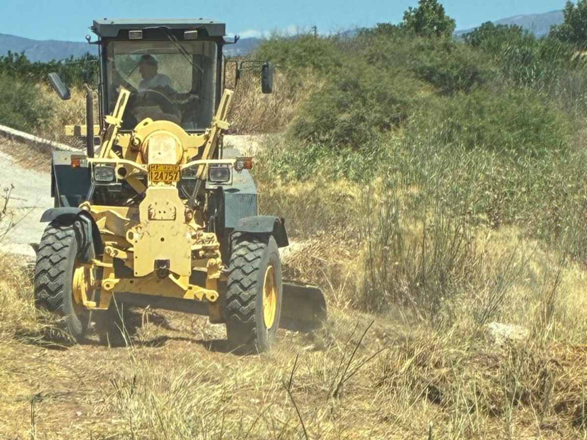 Υπογραφή-σύμβασης-για-καθαρισμό-ρεμάτων-και-αποκατάσταση-ζημιών-στην-ΠΕ-Κορινθίας