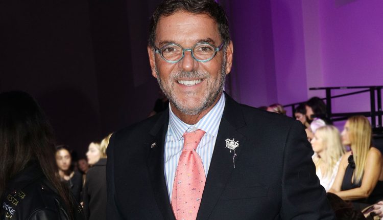 Ελεύθερος-με-αυστηρούς-περιοριστικούς-όρους-αφέθηκε-ο-γνωστός-γκαλερίστας,-Γιώργος-Τσαγκαράκης-–-«Διασύρομαι-λόγω-της-επιτυχίας-μου»