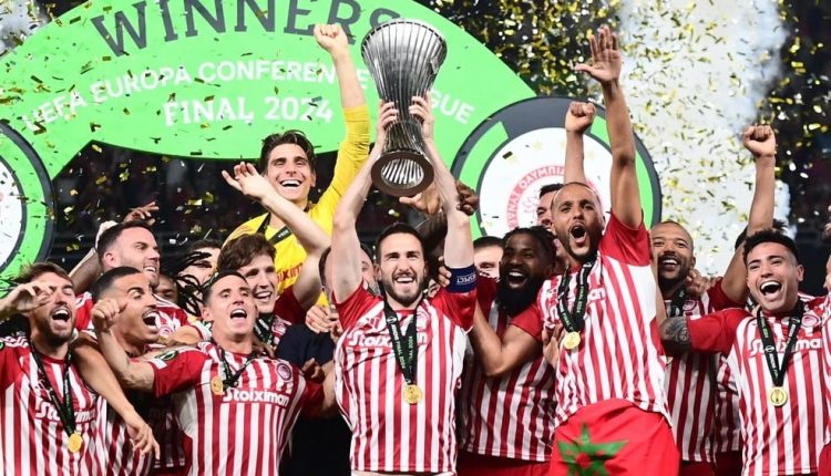 Οι-ευχές-της-uefa-στην-Ελλάδα-για-την-εθνική-επέτειο-με-euro-2004-και-Ολυμπιακό