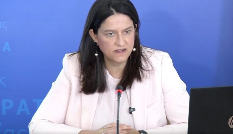 Κατώτατος-στα-920-ευρώ-με-ευρύτερες-επιπτώσεις-σε-επιδόματα-και-Δημόσιο