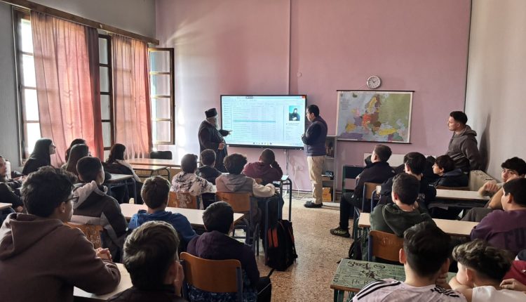 Επίσκεψη-του-Επισκόπου-Πολυστύλου-στο-Μουσικό-Σχολείο-Ξάνθης