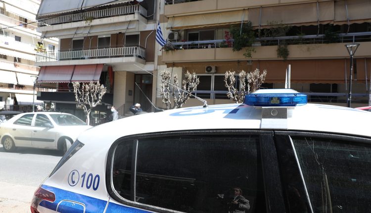 Συνελήφθη-τελικά-ο-54χρονος-γιος-για-τη-δολοφονία-της-μητέρας-και-της-αδελφής-του,-στου-Ζωγράφου-–-Τι-ισχυρίζεται-και-τι-παραξένεψε-τους-αστυνομικούς