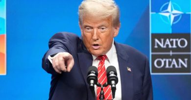 Ο-Ντ.-Τραμπ-απαιτεί-από-συμμάχους-και-Κίνα-να-αναπτύξουν-πολεμικά-πλοία-στο-στενό-του-Χορμούζ