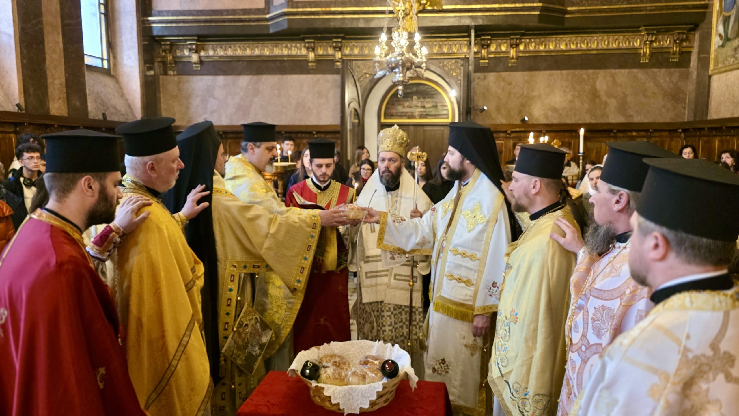 Η-πανήγυρη-του-ιστορικού-Ιερού-Ναού-Αγίου-Γεωργίου-Βιέννης