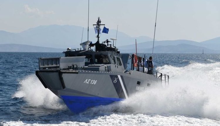 Καταδίωξη-ταχυπλόου-στη-Σάμο-από-το-Λιμενικό-–-Περισυνελέγησαν-14-άτομα